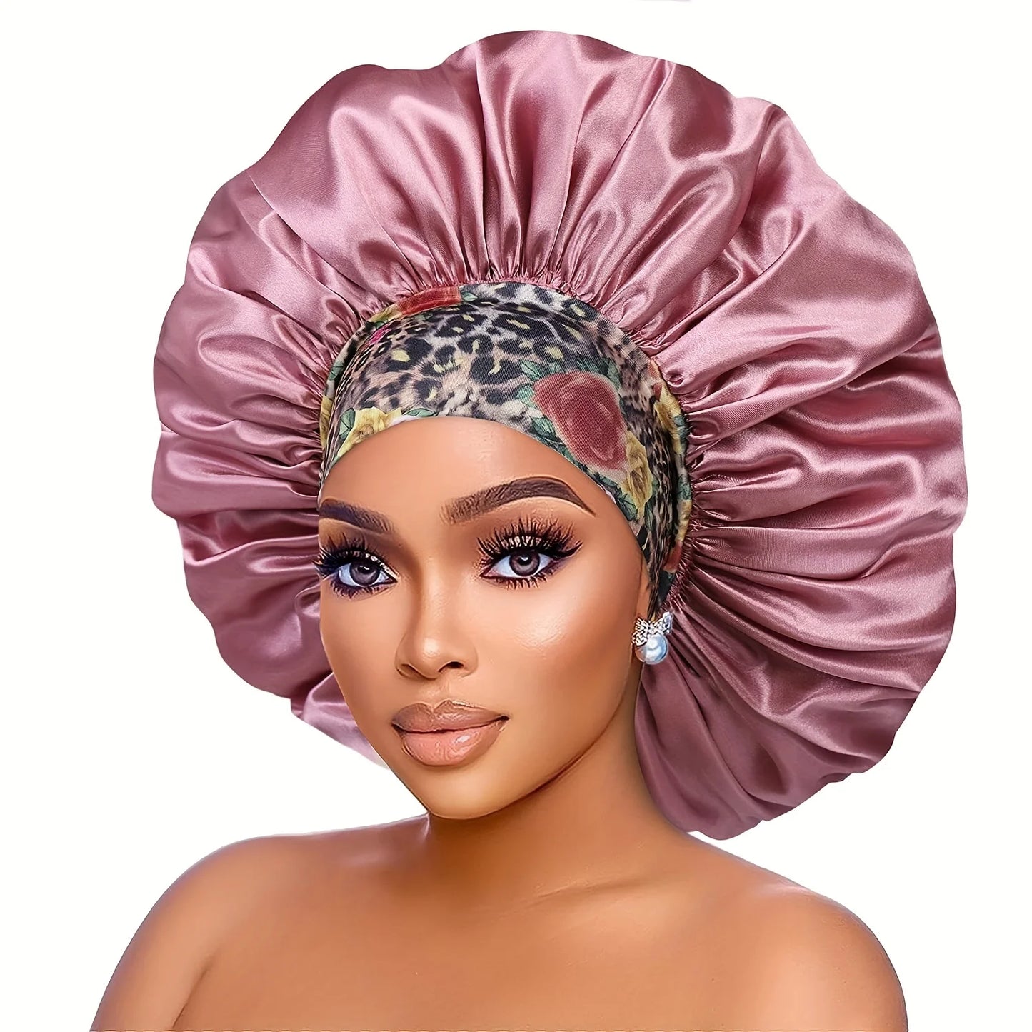 Bonnet de protection en satin.