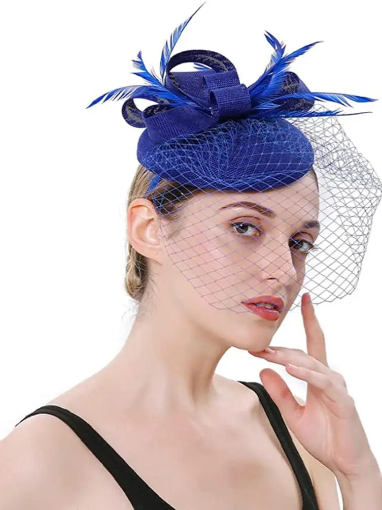 Chapeau pillbox avec voile