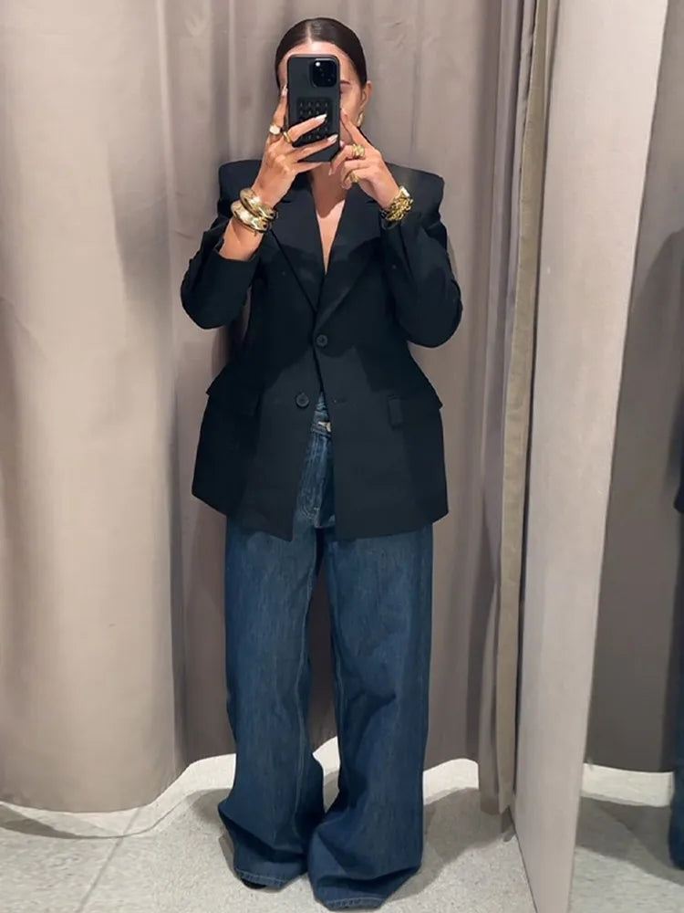 Blazer élégant pour femmes : coupe slim avec épaulettes