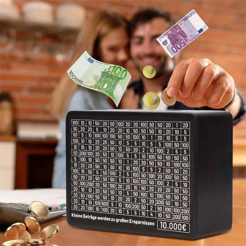 Tirelire en bois noir avec compteur manuel.