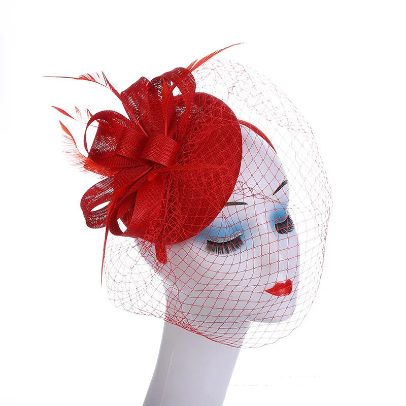 Chapeau pillbox avec voile