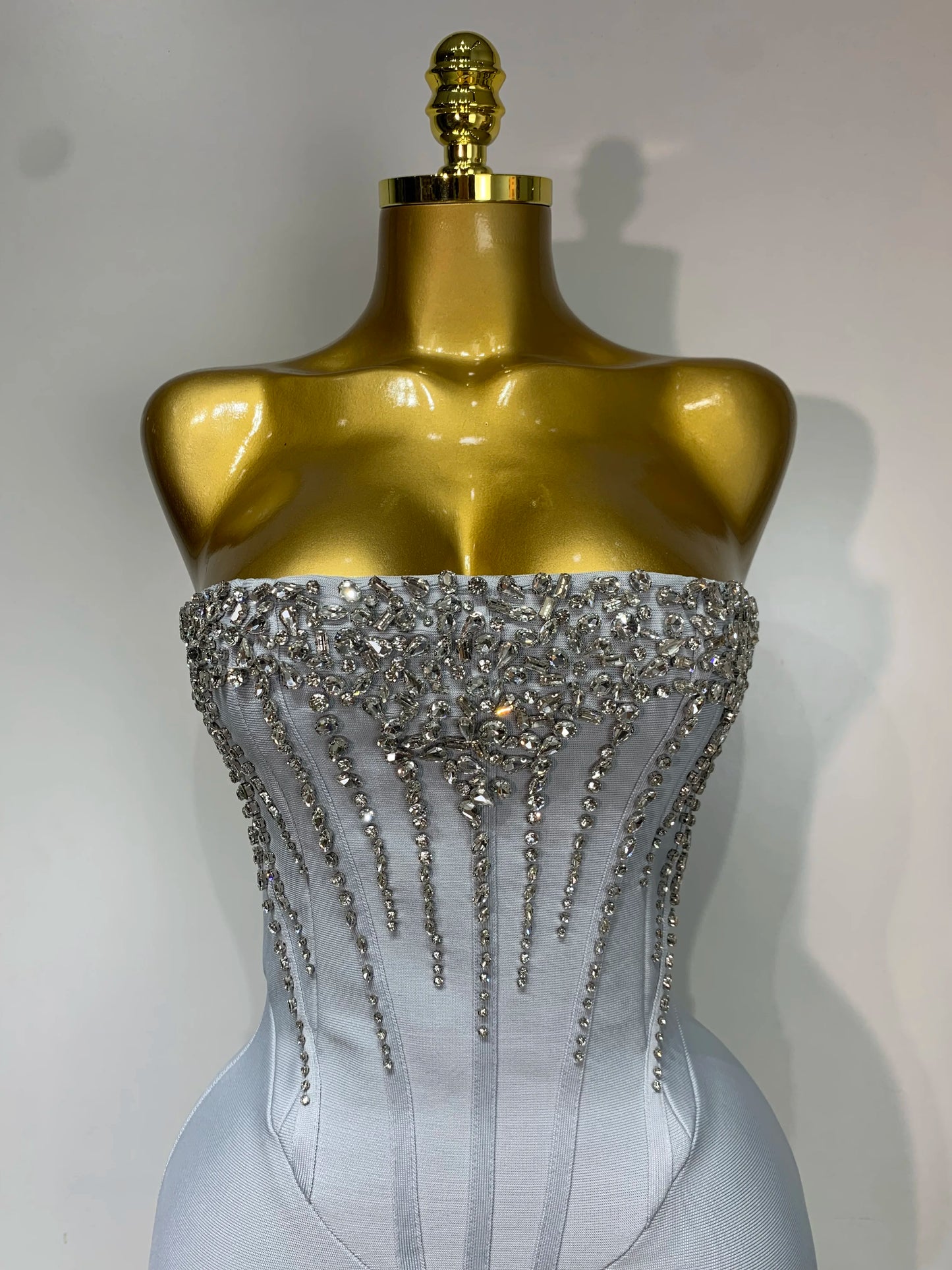 Robe longue sexy sans bretelles et dos nu, style bandage, sans manches, avec perles