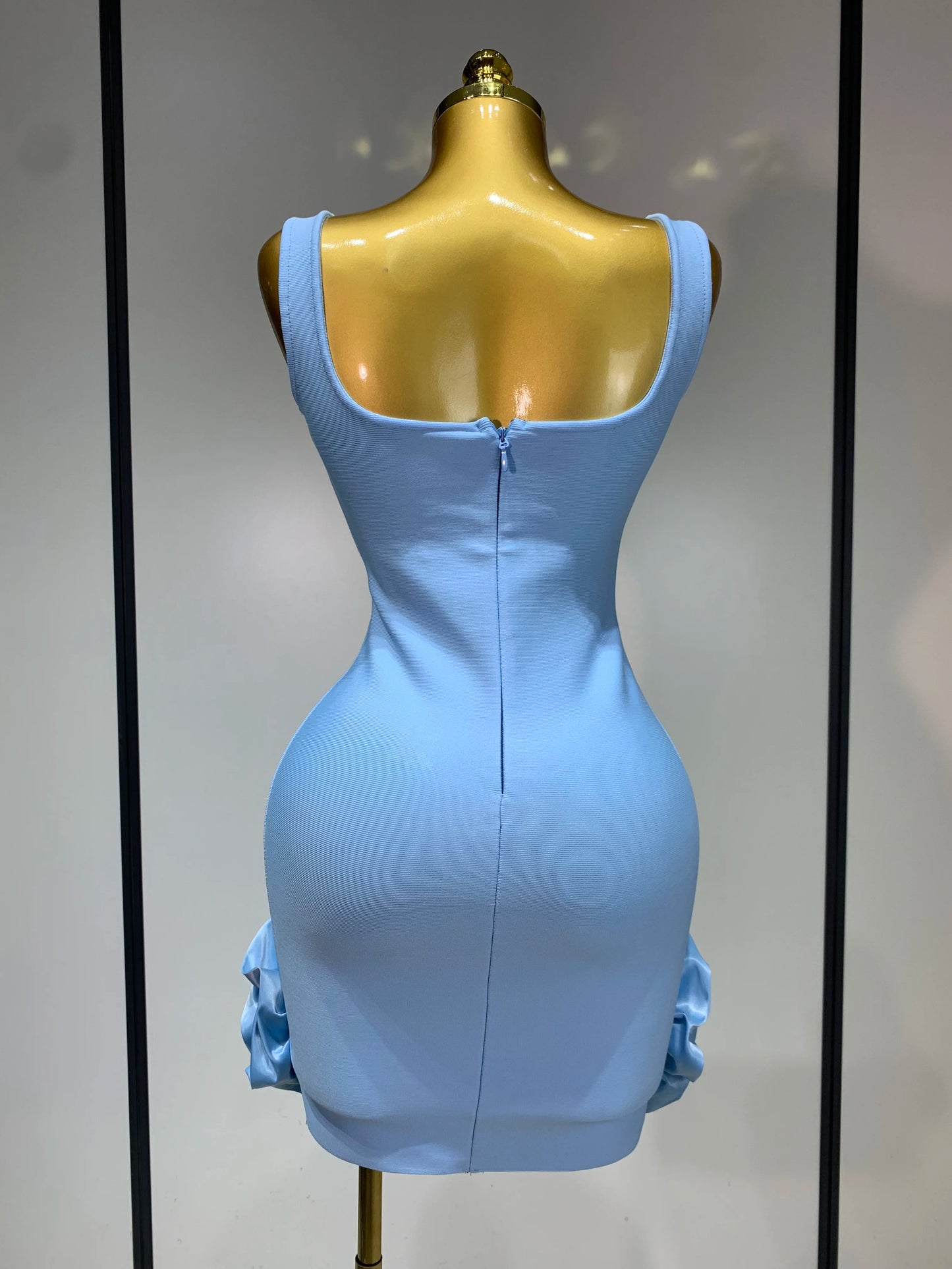 Robe moulante sexy à col carré et strass scintillants