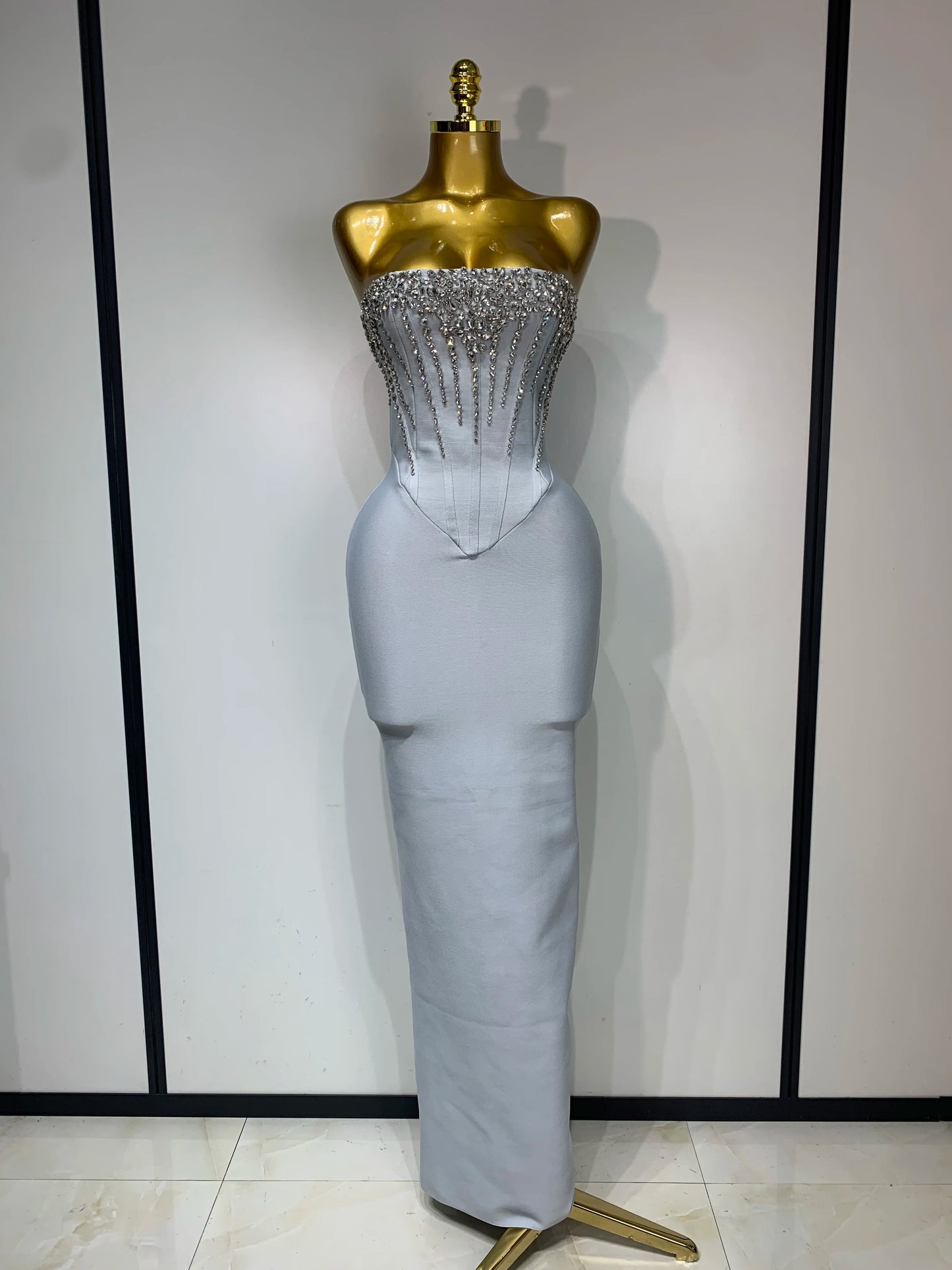 Robe longue sexy sans bretelles et dos nu, style bandage, sans manches, avec perles