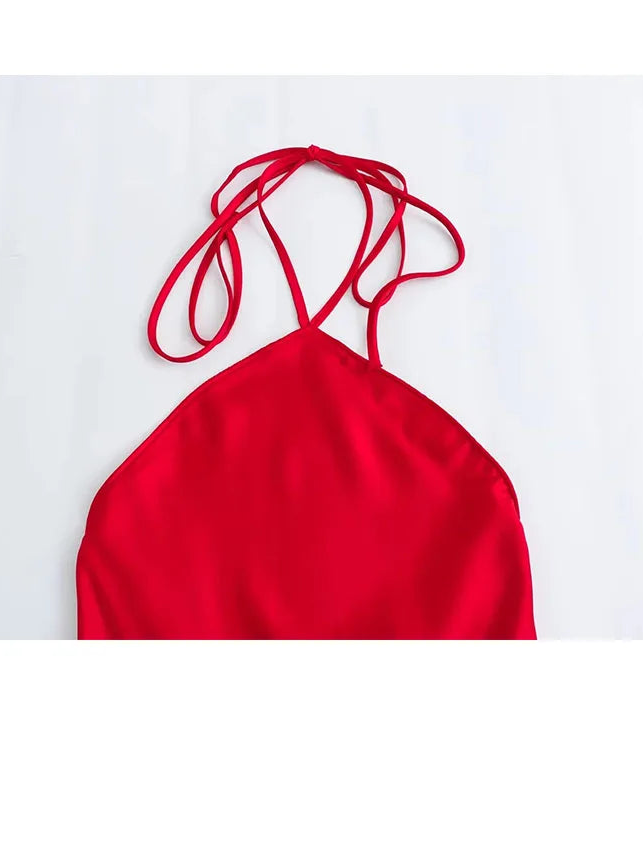 Robe satinée dos nu