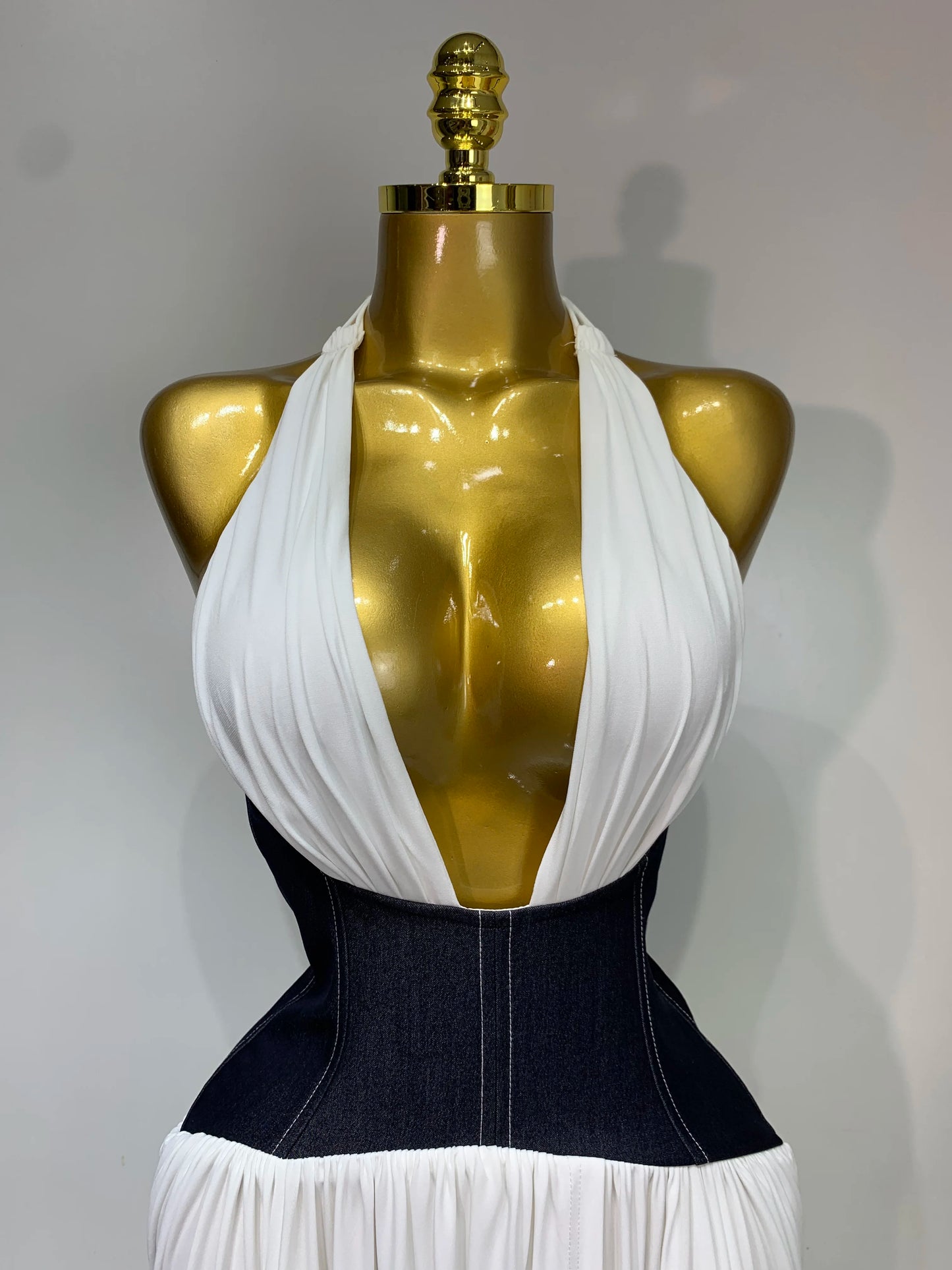 Robe longue sexy dos nu avec fente sur le devant