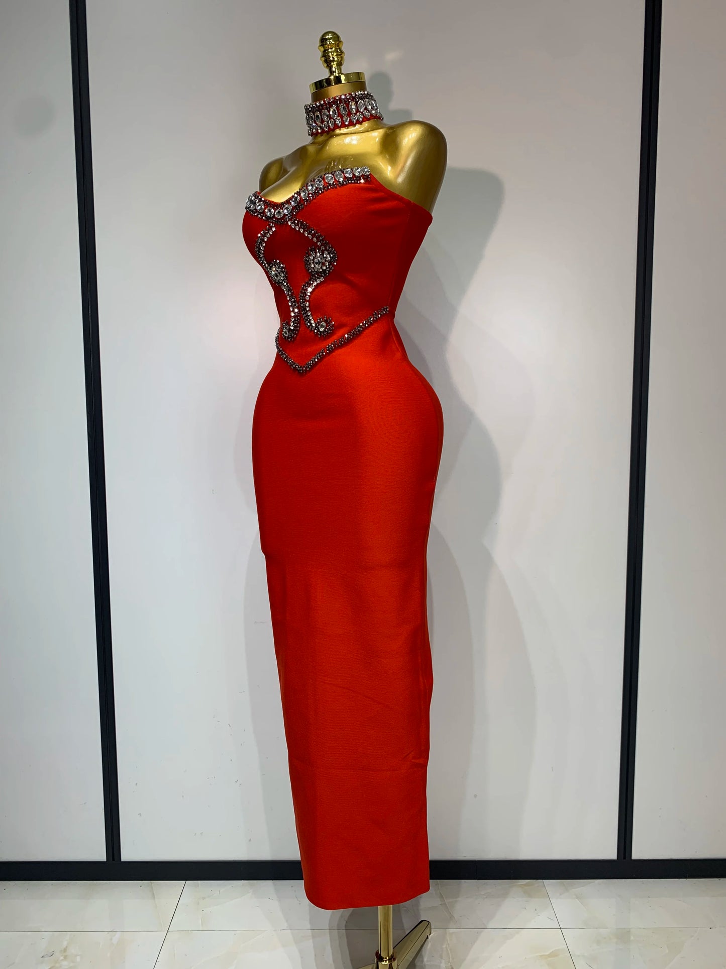 Robe longue moulante sans bretelles